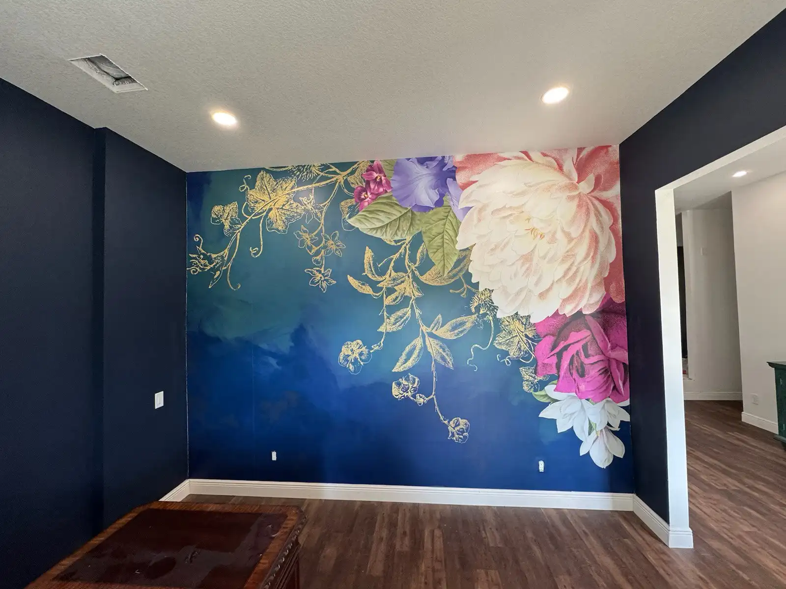 Professional wallpaper work in Sterling Heights Michigan