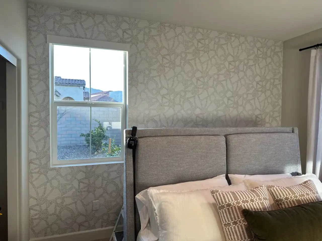 Wallpaper installation Taylor Michigan